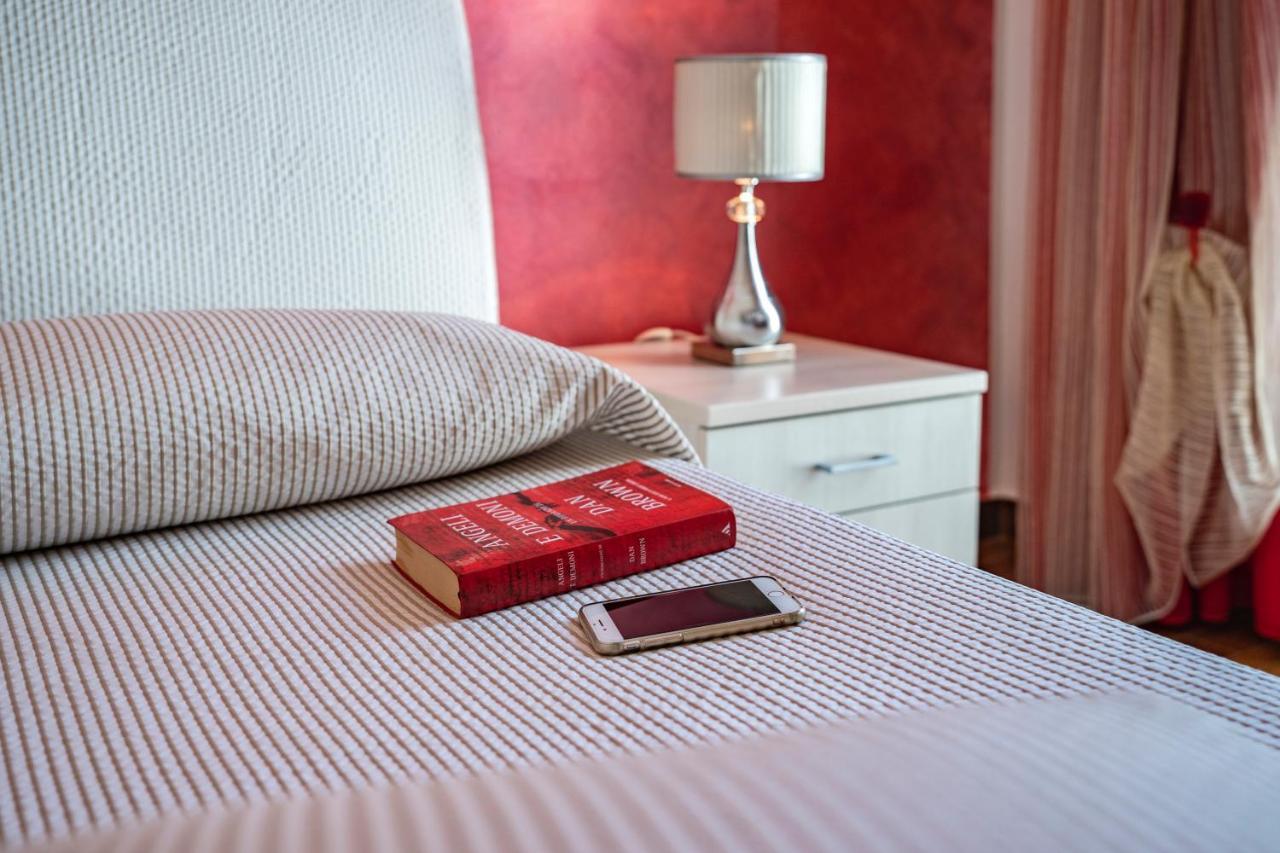 B&B Pietre Preziose カステッルッツォ エクステリア 写真